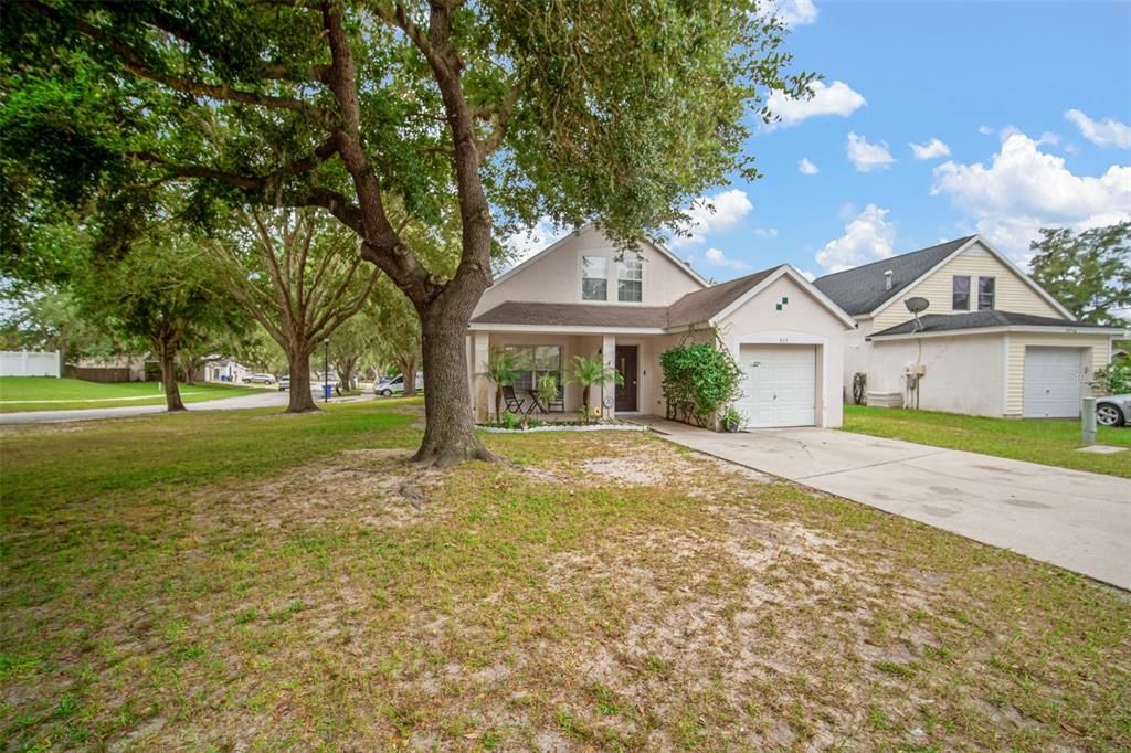 Active With Contract: $325,000 (4 beds, 2 baths, 1438 Square Feet)