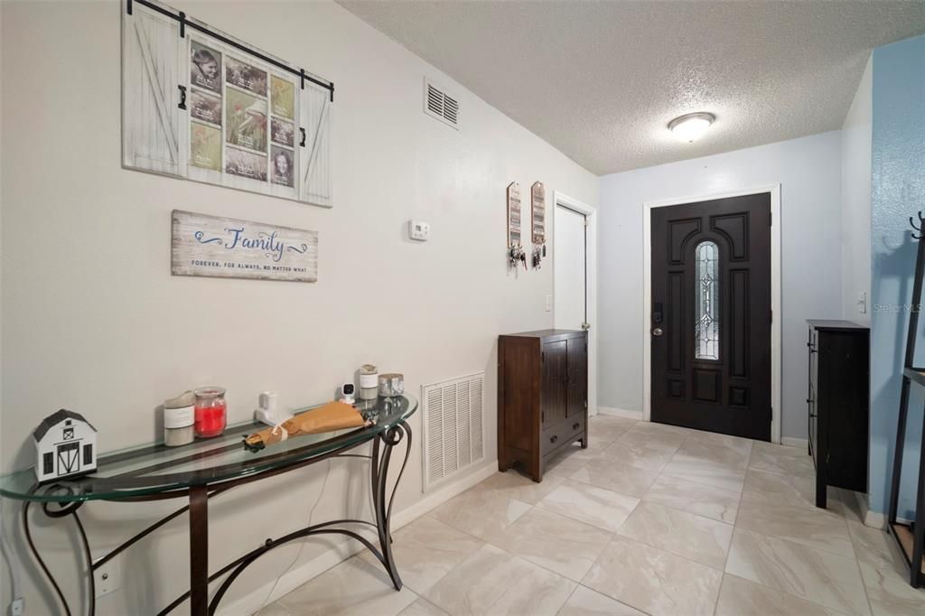 Active With Contract: $325,000 (4 beds, 2 baths, 1438 Square Feet)