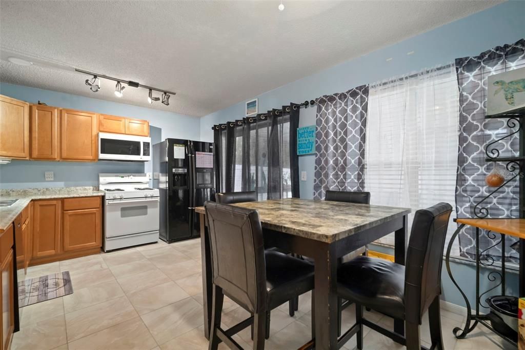Active With Contract: $325,000 (4 beds, 2 baths, 1438 Square Feet)