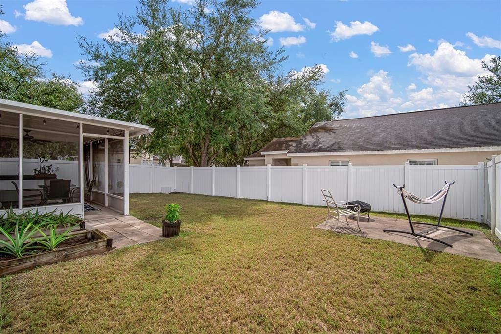 Active With Contract: $325,000 (4 beds, 2 baths, 1438 Square Feet)