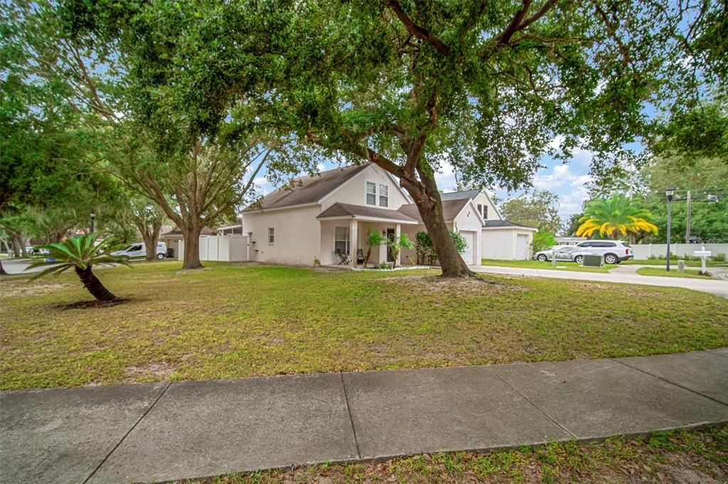 Active With Contract: $325,000 (4 beds, 2 baths, 1438 Square Feet)