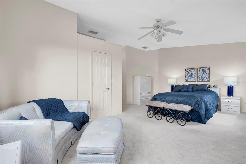 For Sale: $475,000 (2 beds, 2 baths, 1686 Square Feet)
