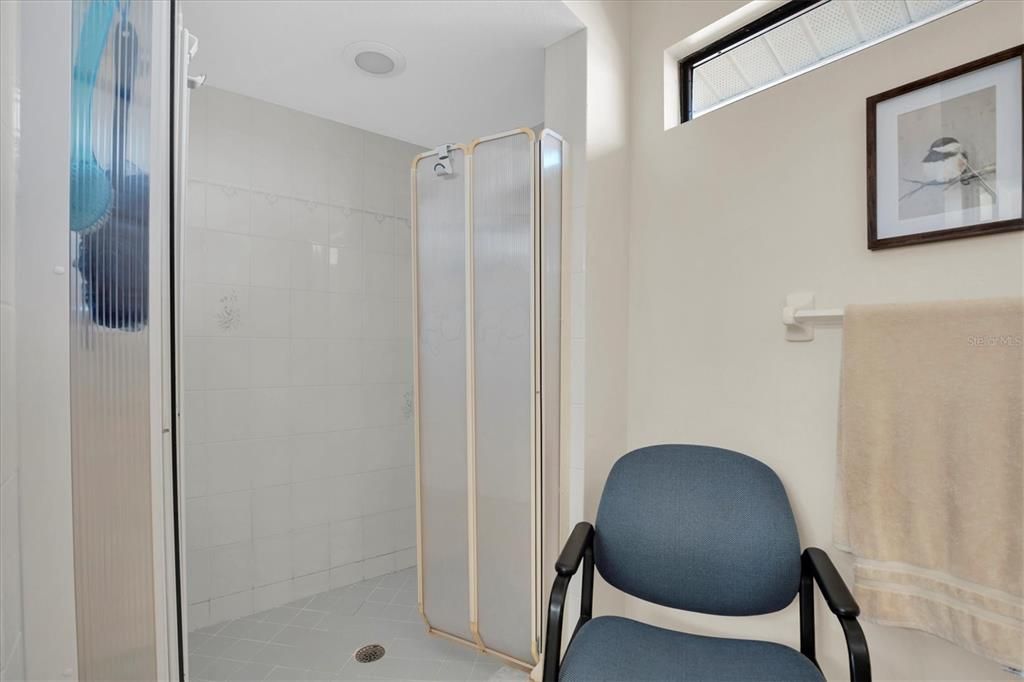 For Sale: $475,000 (2 beds, 2 baths, 1686 Square Feet)