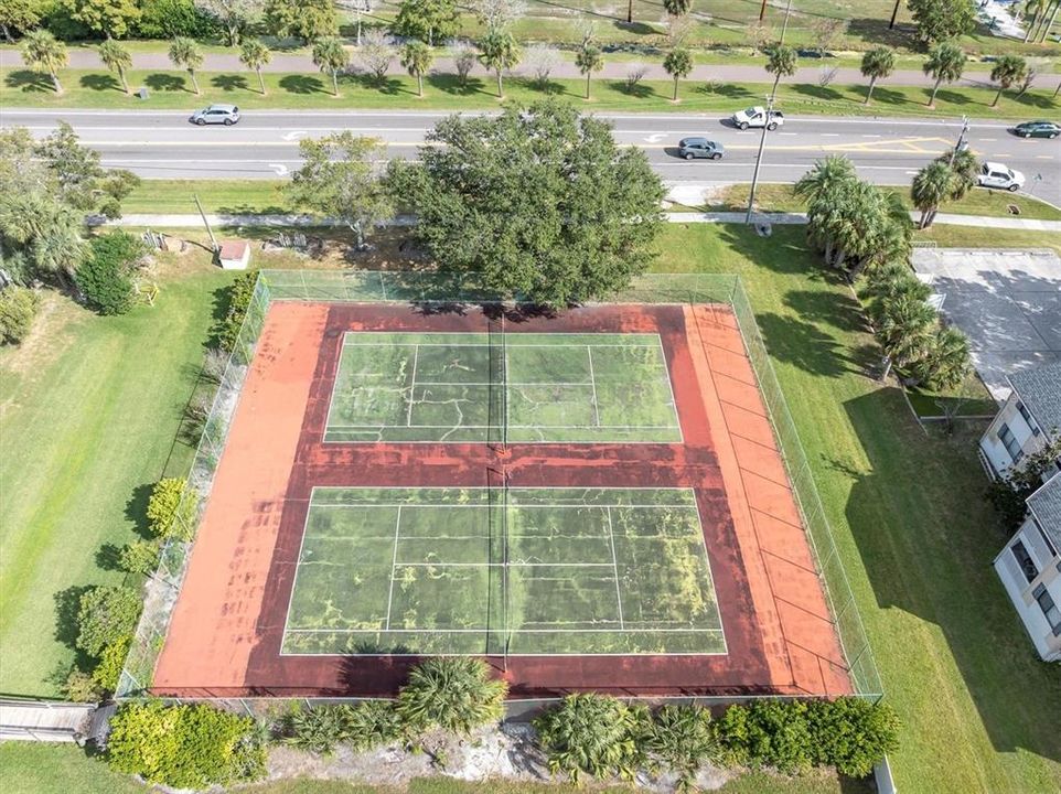 For Sale: $475,000 (2 beds, 2 baths, 1686 Square Feet)