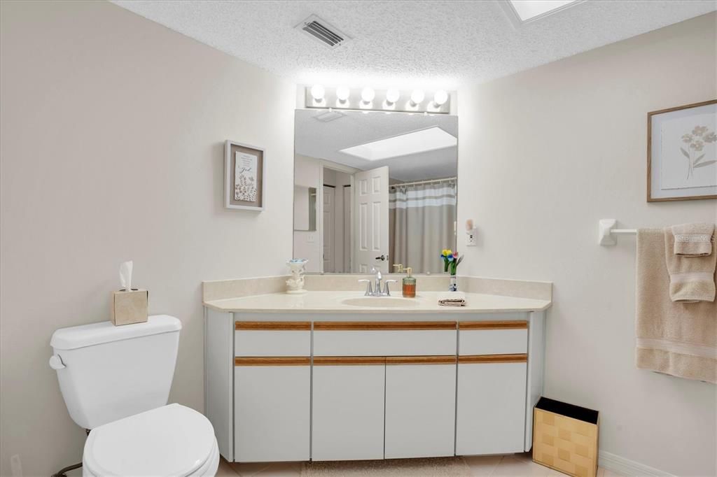 For Sale: $475,000 (2 beds, 2 baths, 1686 Square Feet)