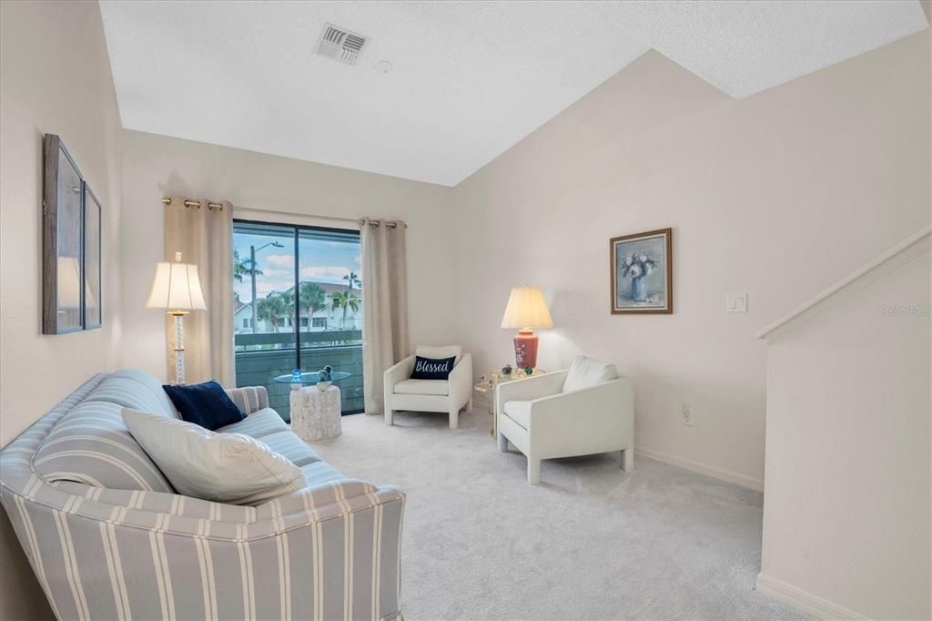 For Sale: $475,000 (2 beds, 2 baths, 1686 Square Feet)