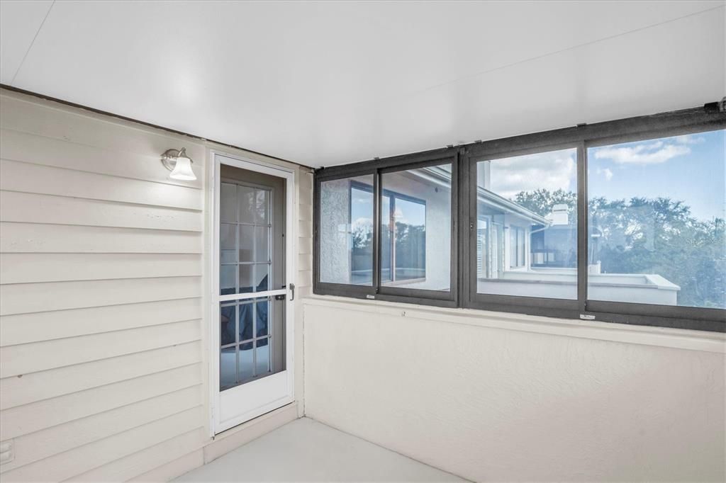 For Sale: $475,000 (2 beds, 2 baths, 1686 Square Feet)