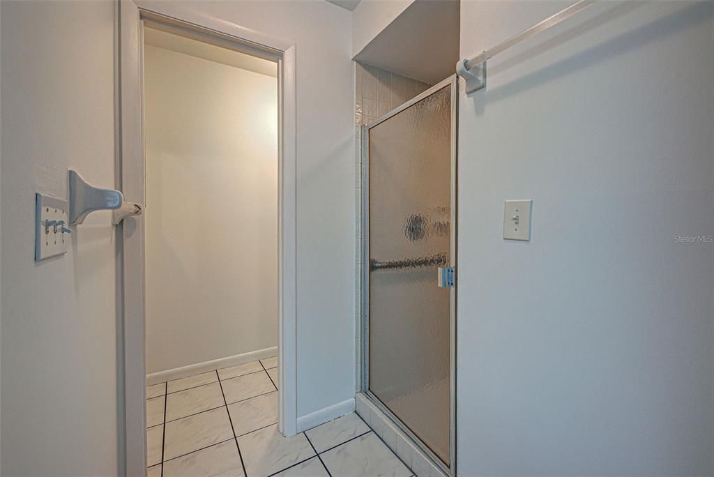 For Sale: $285,000 (2 beds, 2 baths, 1432 Square Feet)