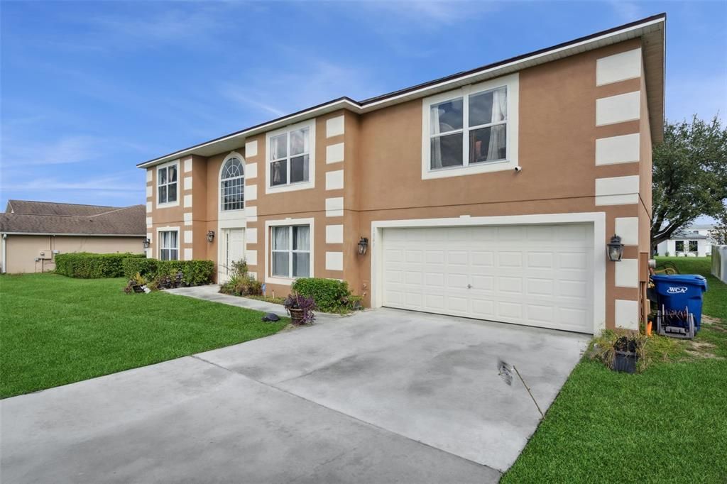 For Sale: $389,000 (5 beds, 2 baths, 3072 Square Feet)