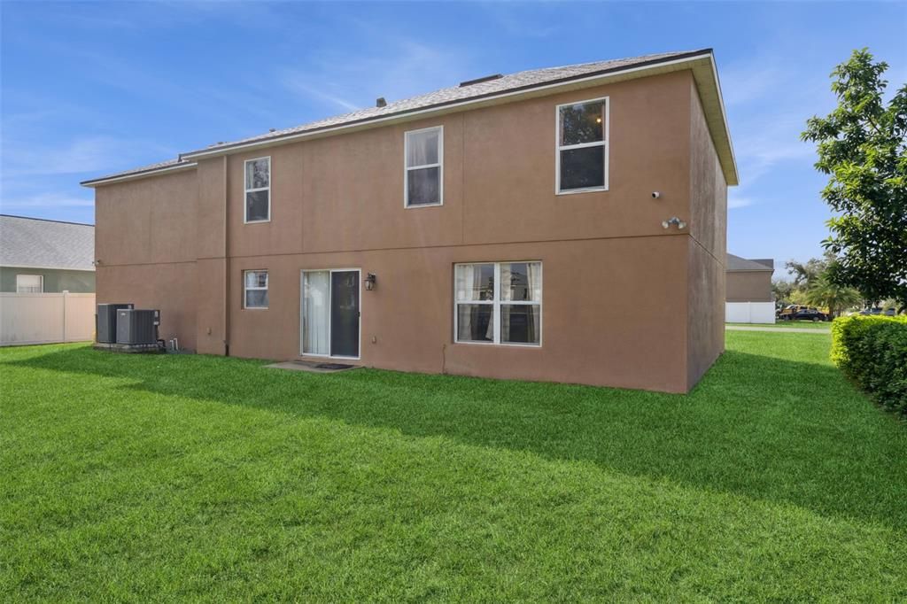 For Sale: $389,000 (5 beds, 2 baths, 3072 Square Feet)