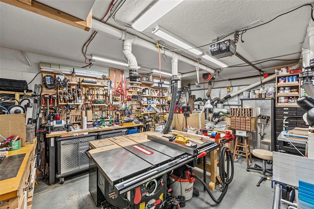 Active With Contract: $724,900 (4 beds, 3 baths, 2994 Square Feet)