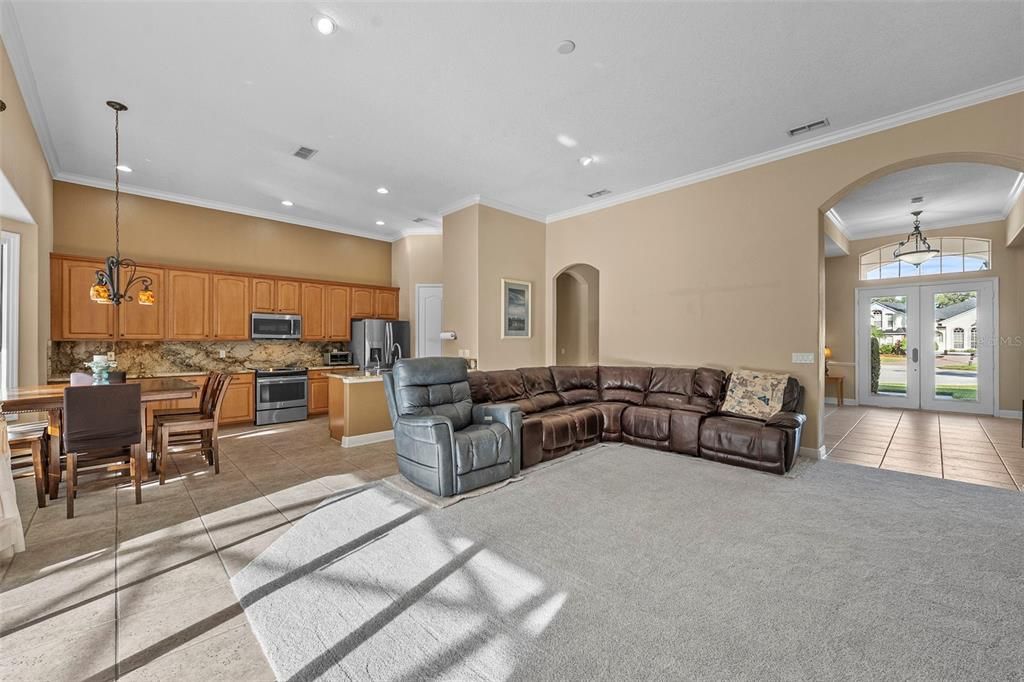 Active With Contract: $724,900 (4 beds, 3 baths, 2994 Square Feet)