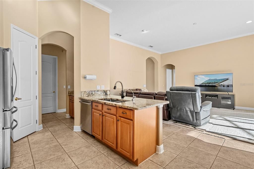 Active With Contract: $724,900 (4 beds, 3 baths, 2994 Square Feet)