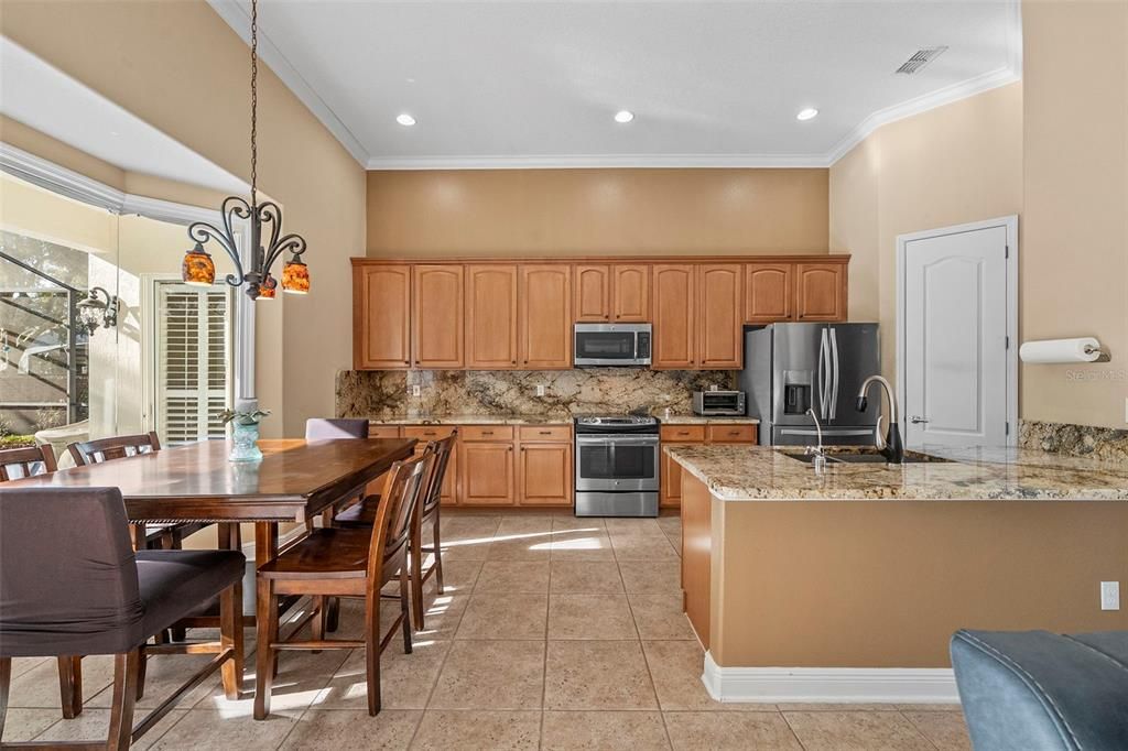 Active With Contract: $724,900 (4 beds, 3 baths, 2994 Square Feet)