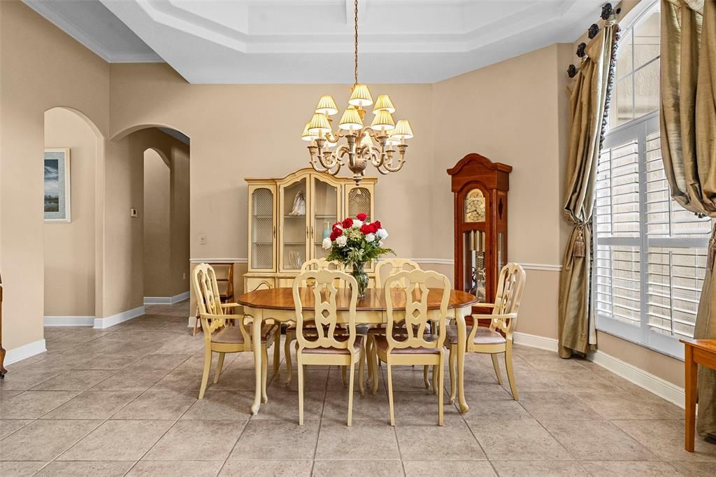 Active With Contract: $724,900 (4 beds, 3 baths, 2994 Square Feet)