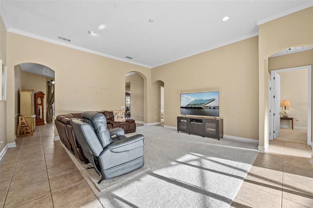 Active With Contract: $724,900 (4 beds, 3 baths, 2994 Square Feet)