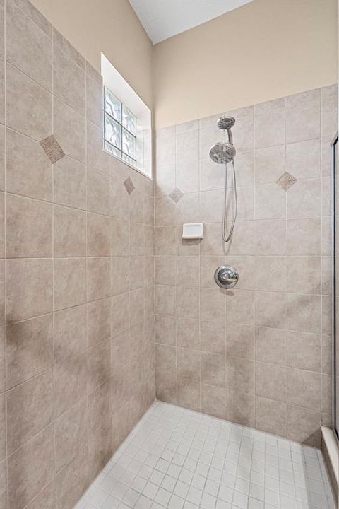 Active With Contract: $724,900 (4 beds, 3 baths, 2994 Square Feet)