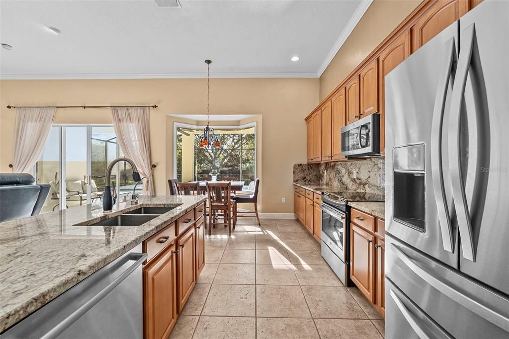 Active With Contract: $724,900 (4 beds, 3 baths, 2994 Square Feet)