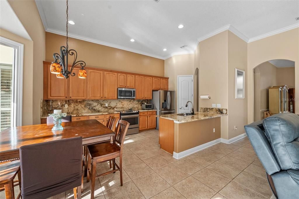 Active With Contract: $724,900 (4 beds, 3 baths, 2994 Square Feet)