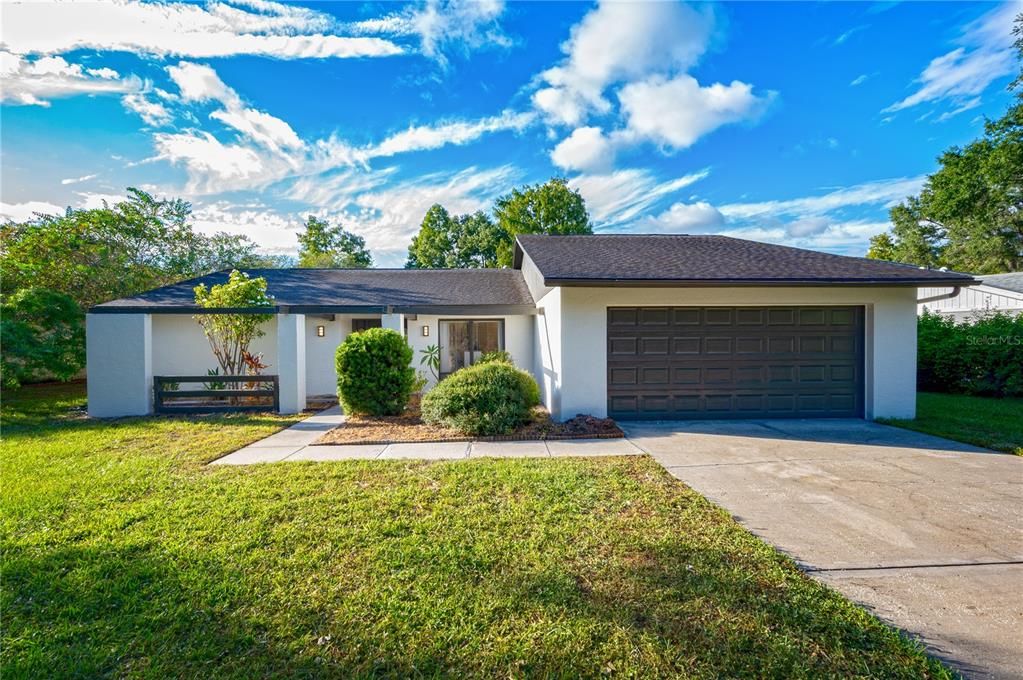 Recently Sold: $486,900 (3 beds, 2 baths, 1919 Square Feet)