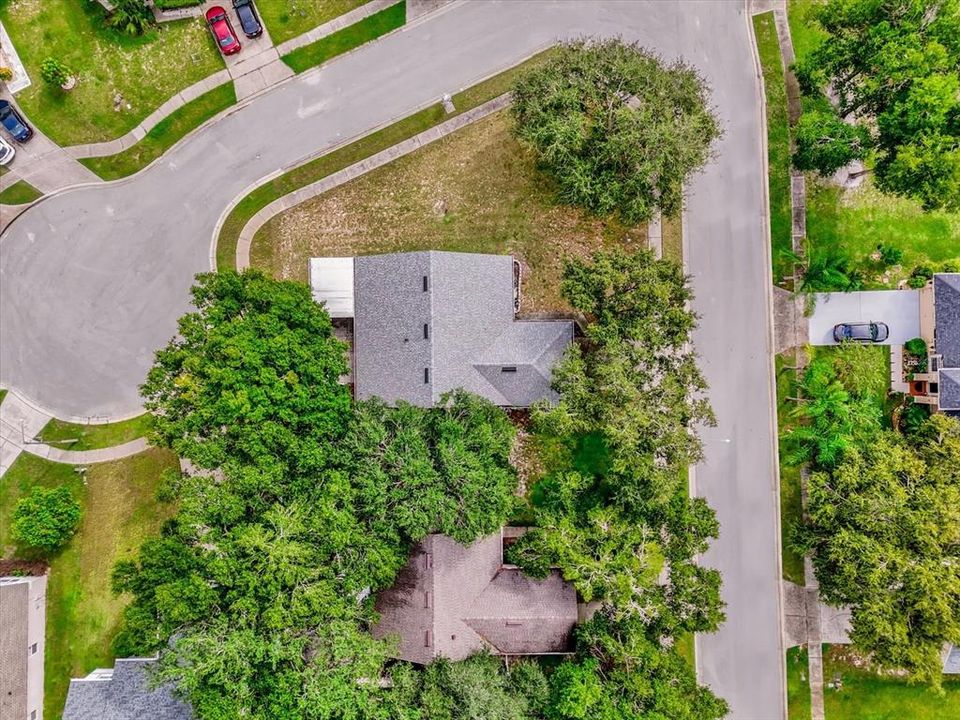 Active With Contract: $340,000 (3 beds, 2 baths, 1555 Square Feet)