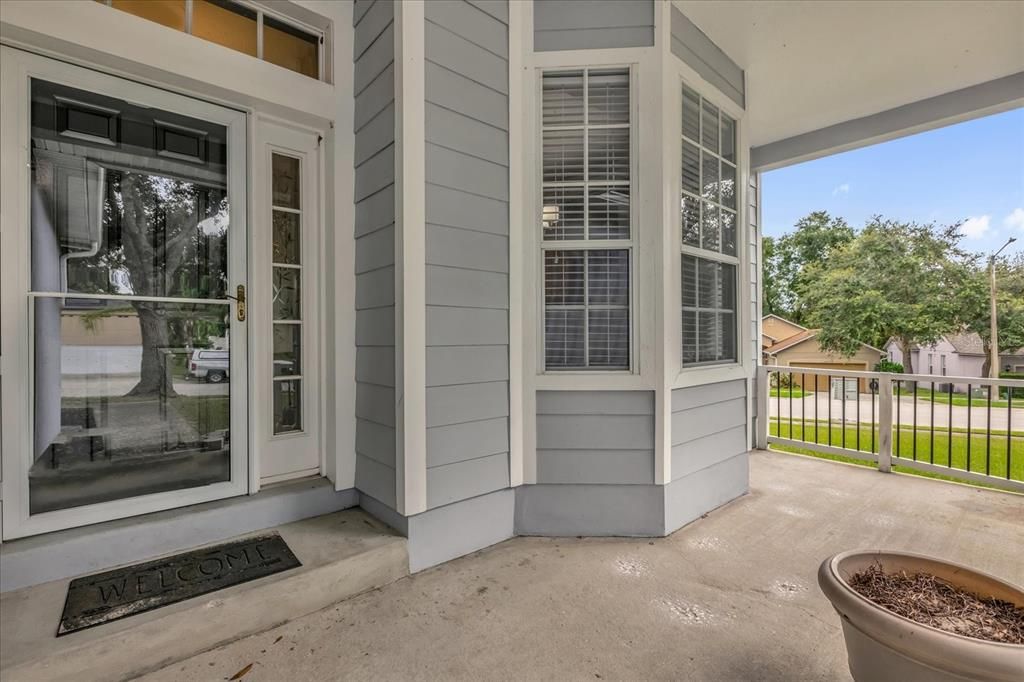 Active With Contract: $340,000 (3 beds, 2 baths, 1555 Square Feet)