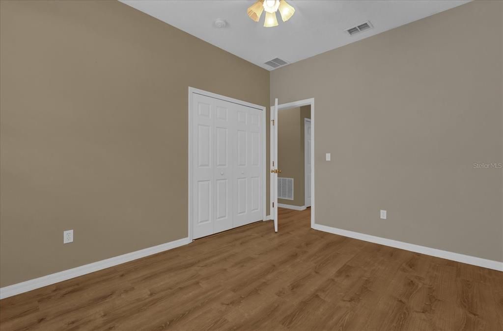 Active With Contract: $340,000 (3 beds, 2 baths, 1555 Square Feet)