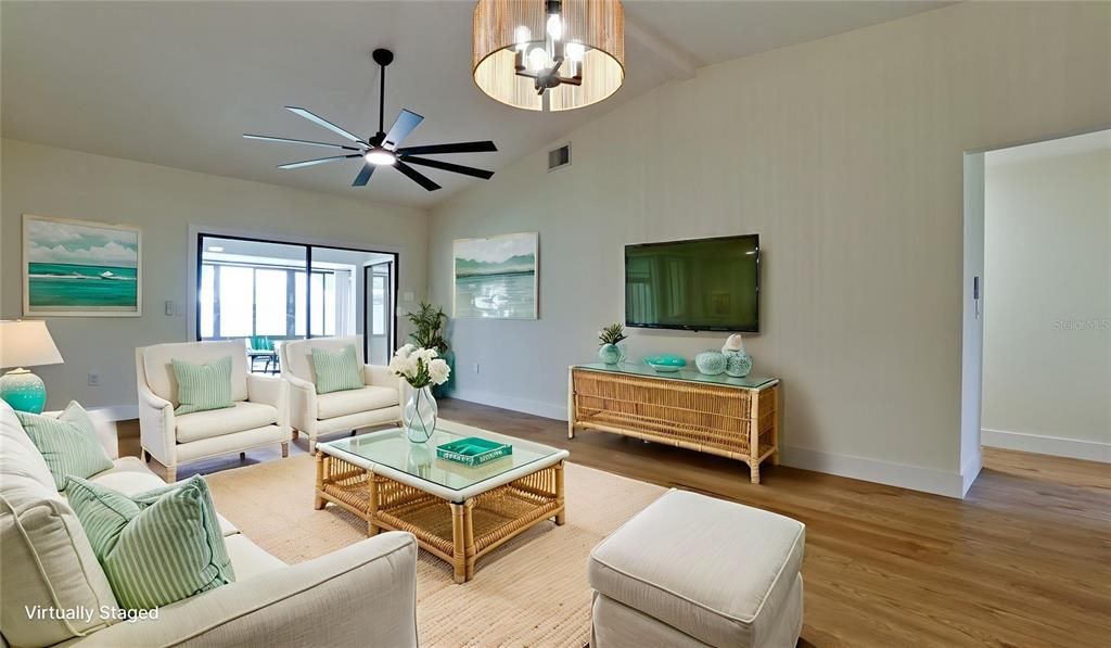 Active With Contract: $275,000 (2 beds, 2 baths, 1218 Square Feet)