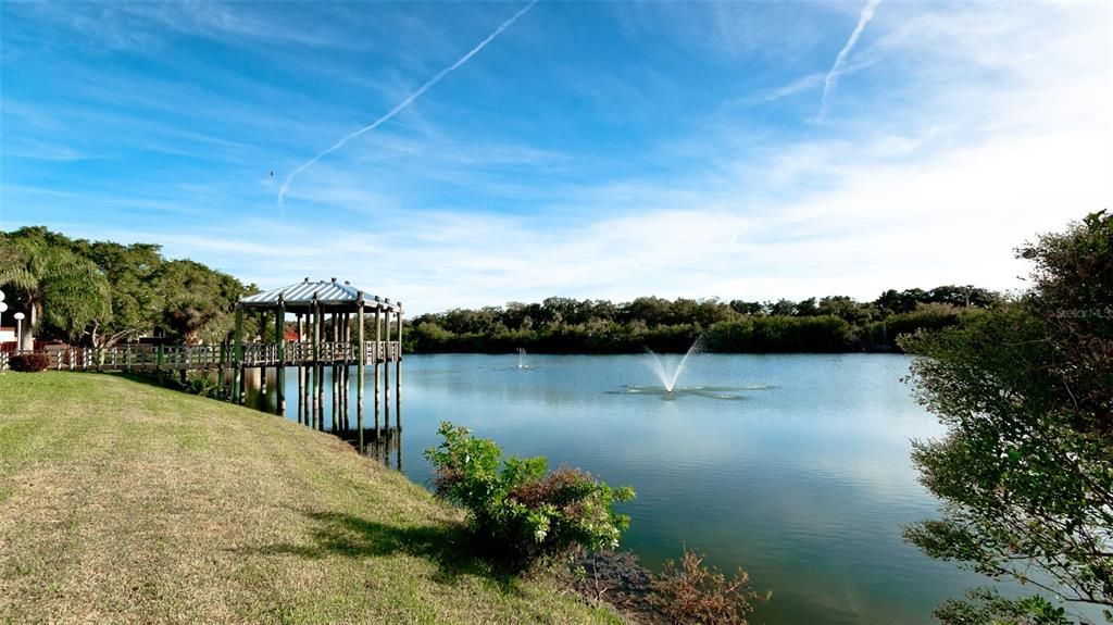 Active With Contract: $275,000 (2 beds, 2 baths, 1218 Square Feet)