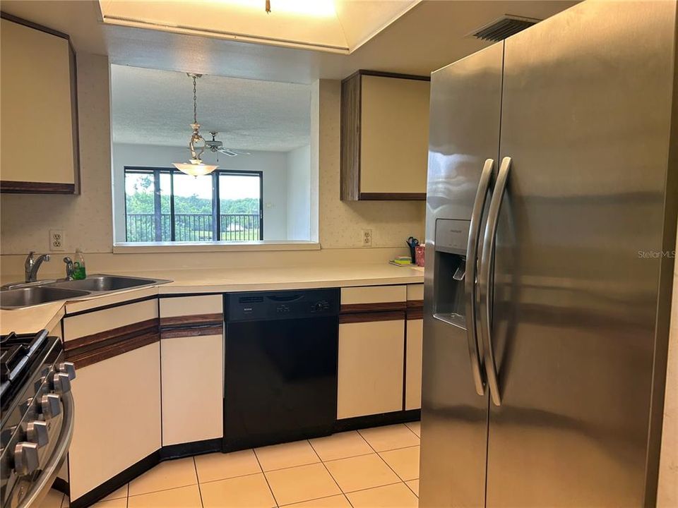 Activo con contrato: $159,900 (2 camas, 2 baños, 1380 Pies cuadrados)