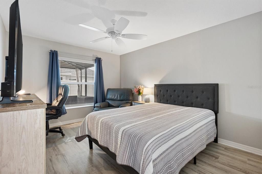 For Sale: $439,000 (3 beds, 2 baths, 1569 Square Feet)