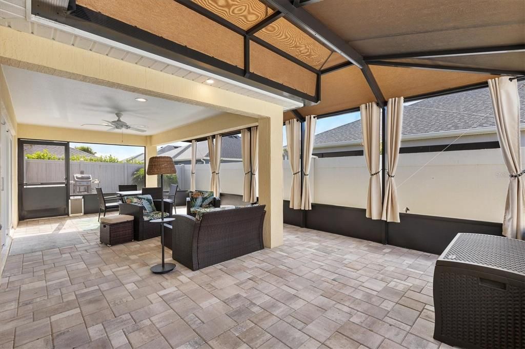 For Sale: $439,000 (3 beds, 2 baths, 1569 Square Feet)