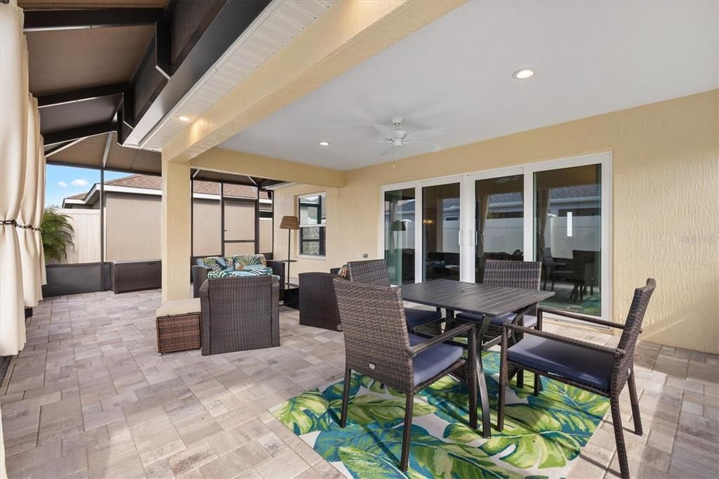 For Sale: $439,000 (3 beds, 2 baths, 1569 Square Feet)