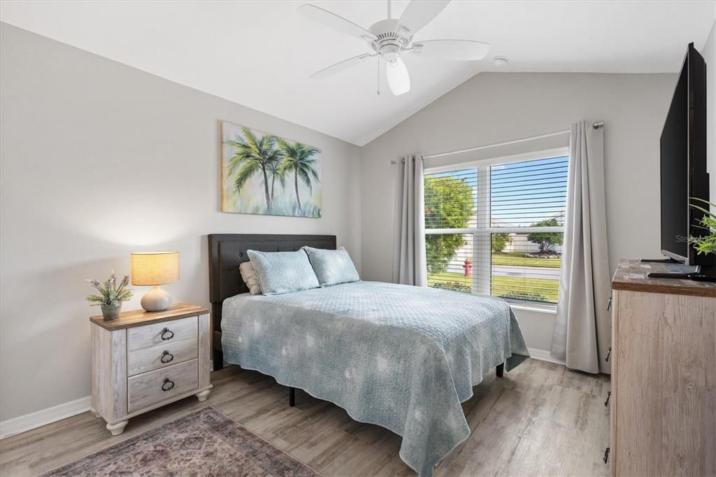 For Sale: $439,000 (3 beds, 2 baths, 1569 Square Feet)