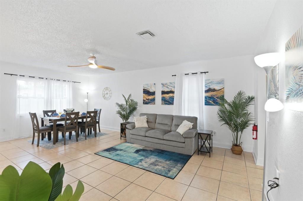 En Venta: $205,000 (3 camas, 1 baños, 1188 Pies cuadrados)