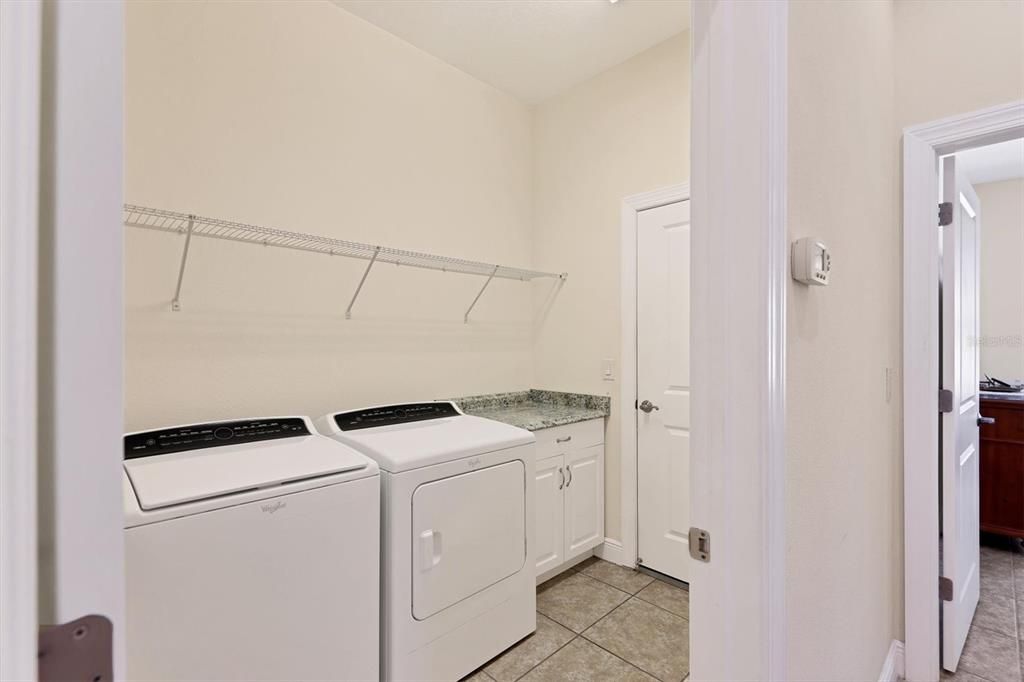 For Sale: $413,000 (2 beds, 2 baths, 1581 Square Feet)