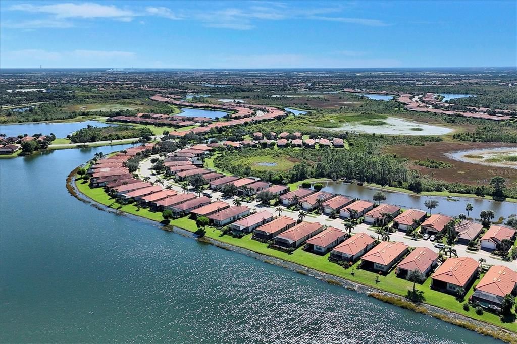 For Sale: $413,000 (2 beds, 2 baths, 1581 Square Feet)