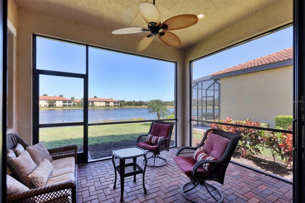 For Sale: $413,000 (2 beds, 2 baths, 1581 Square Feet)