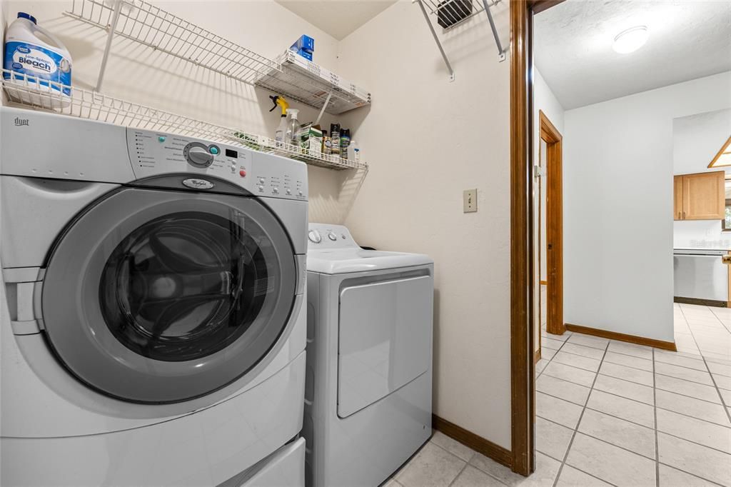 Active With Contract: $270,000 (3 beds, 2 baths, 1340 Square Feet)