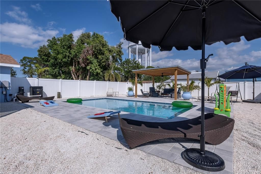 Active With Contract: $699,999 (4 beds, 0 baths, 1884 Square Feet)