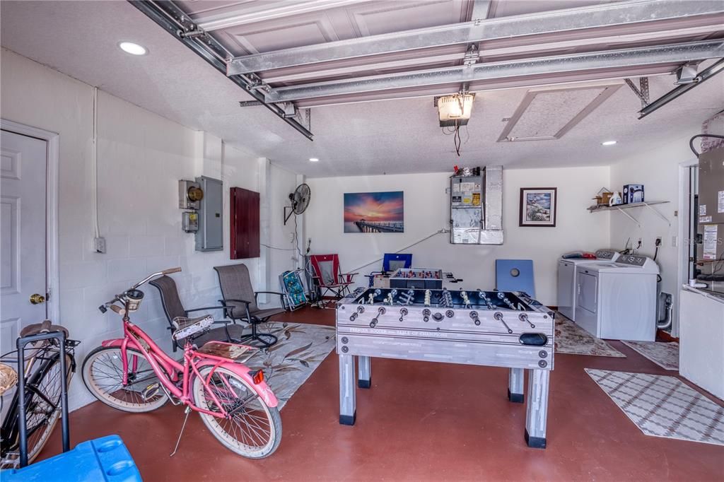 Active With Contract: $699,999 (4 beds, 0 baths, 1884 Square Feet)