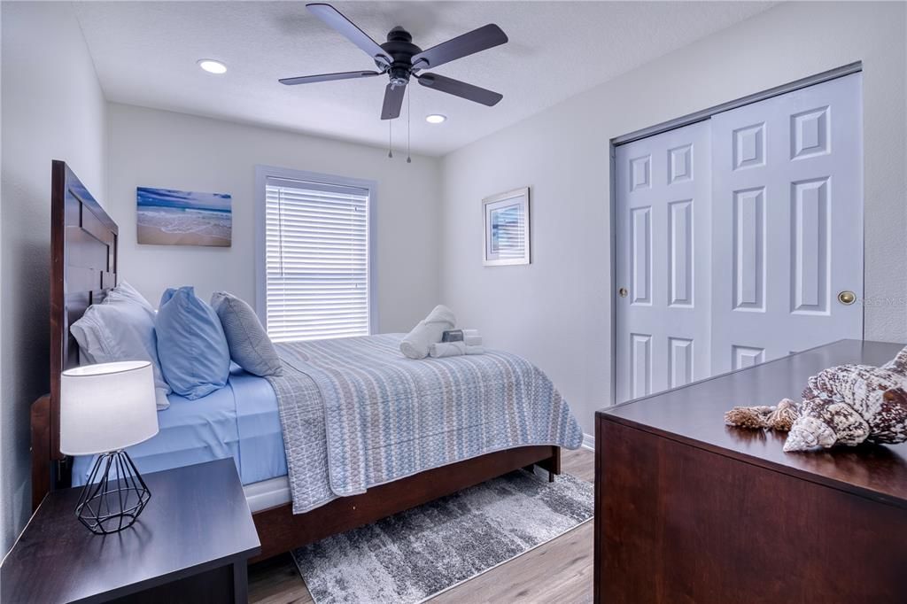 Active With Contract: $699,999 (4 beds, 0 baths, 1884 Square Feet)