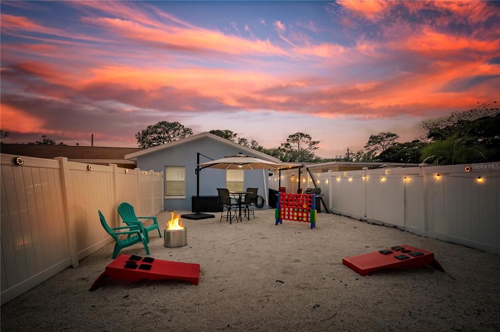 Active With Contract: $699,999 (4 beds, 0 baths, 1884 Square Feet)