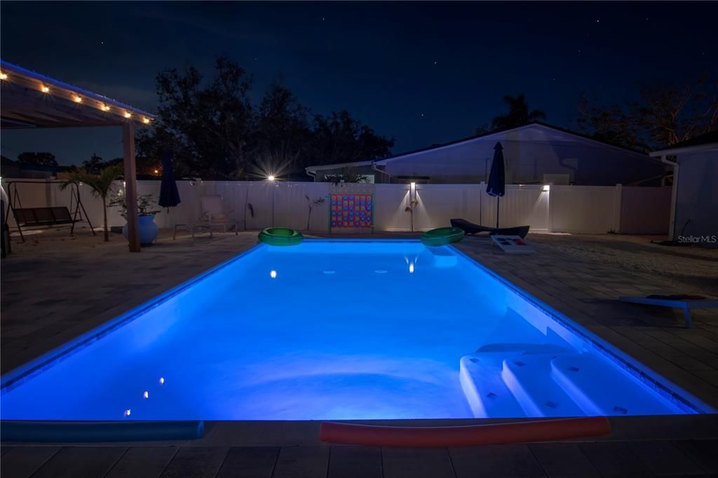 Active With Contract: $699,999 (4 beds, 0 baths, 1884 Square Feet)