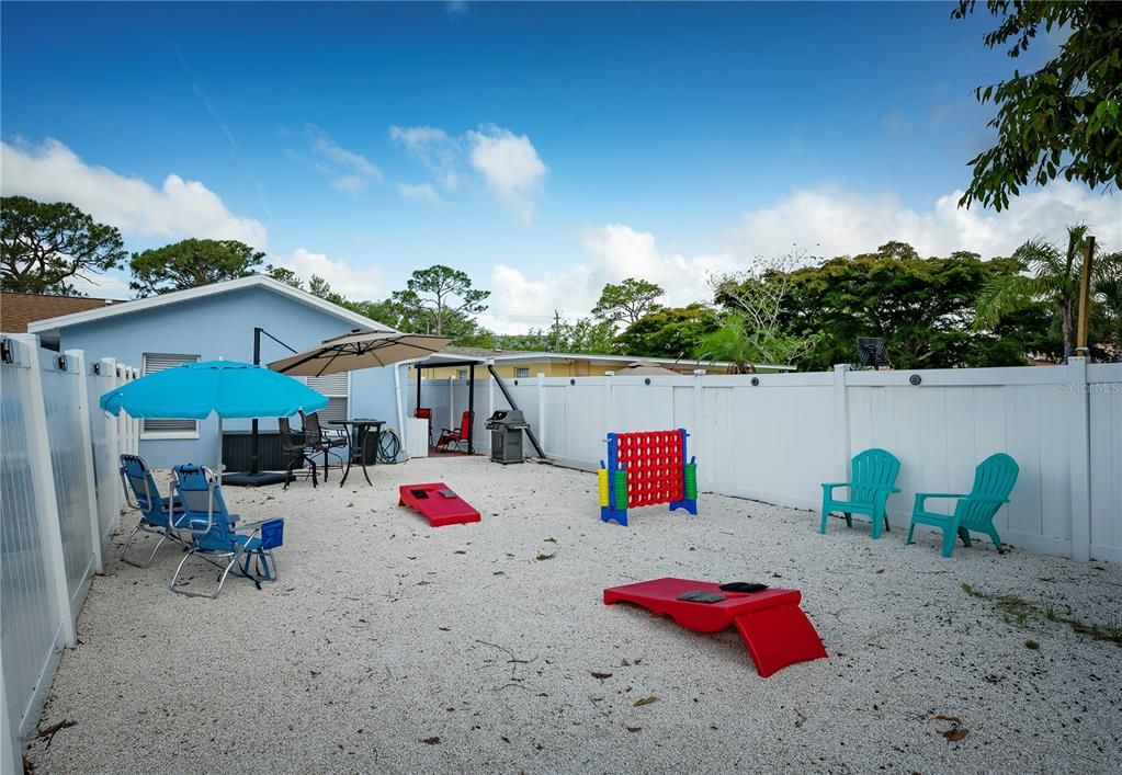 Active With Contract: $699,999 (4 beds, 0 baths, 1884 Square Feet)