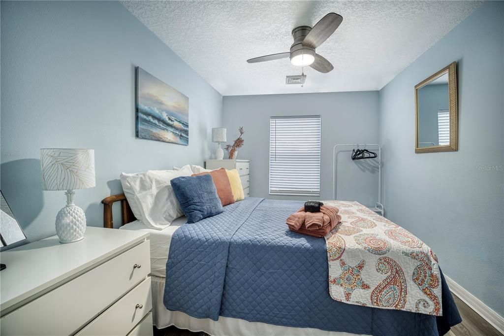 Active With Contract: $699,999 (4 beds, 0 baths, 1884 Square Feet)