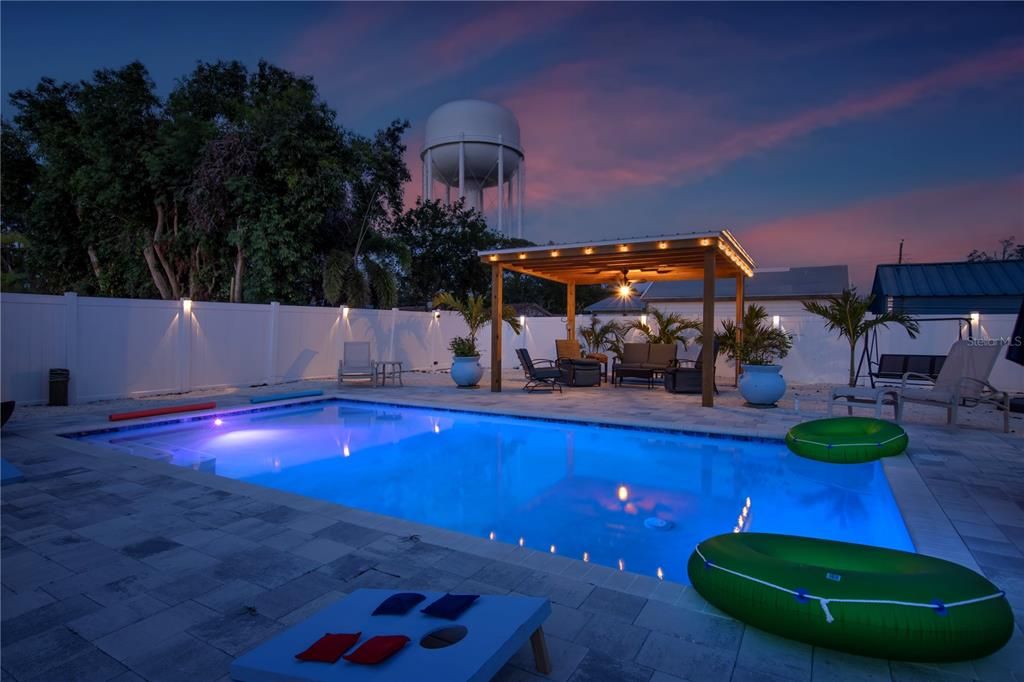 Active With Contract: $699,999 (4 beds, 0 baths, 1884 Square Feet)