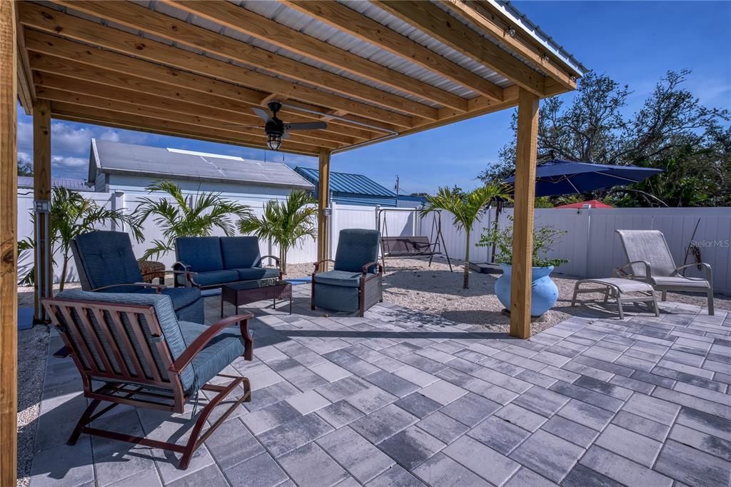 Active With Contract: $699,999 (4 beds, 0 baths, 1884 Square Feet)