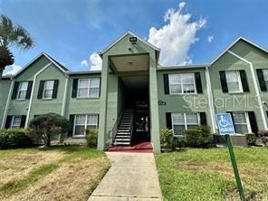 For Sale: $165,000 (2 beds, 2 baths, 993 Square Feet)