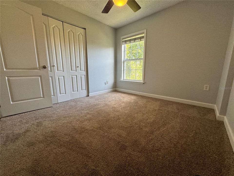 For Sale: $165,000 (2 beds, 2 baths, 993 Square Feet)